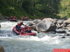 Rafting Jawapos Grup Jakarta Jawapos Grup Jakarta arung jeram di Banten Rafting Ciberang