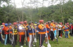 Rafting PT. Pos Indonesia PT. Pos Indonesia wisata arung jeram di Banten Rafting Ciberang (BRC)