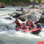 Jawapos Grup Jakarta arung jeram di Banten Rafting Ciberang