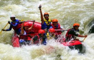 Jeram Ratu ATUT di Sungai Ciberang Jeram Ratu ATUT di Sungai Ciberang