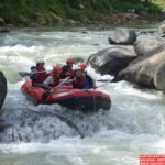 881134-arung-jeram-di-sungai-ciberang-lebak-banten-