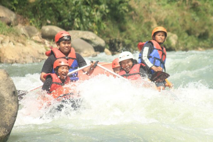 Keluarga Besar KIA Picanto Chapter Serang rafting di BRC Keluarga Besar KIA Picanto Chapter Serang rafting di BRC