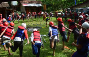 Rafting Di Sungai Ciberang Lebak Banten Rafting Di Sungai Ciberang Lebak Banten